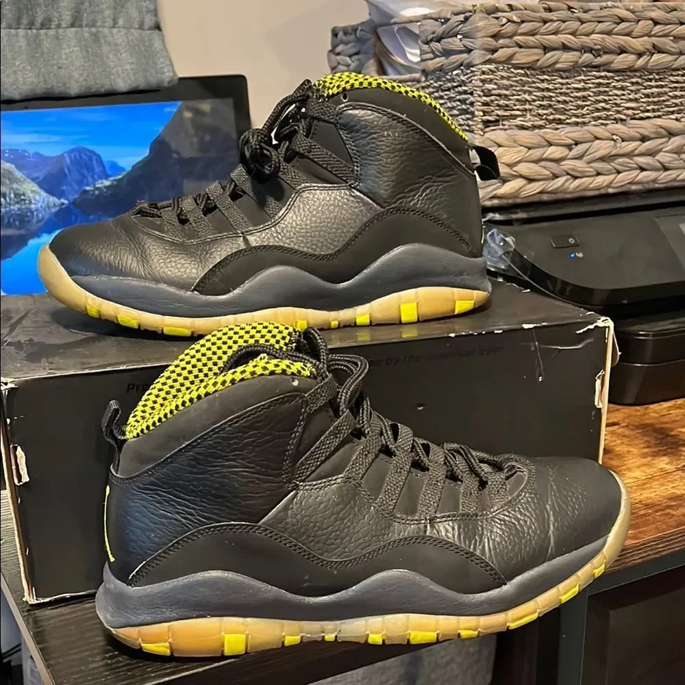 Air Jordan Retro 10 Venom Green 310805033 Men's Size 8